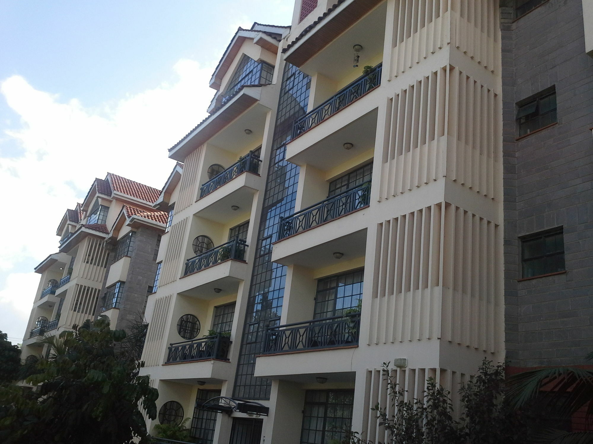 Meltonia Luxury Suites Nairobi Exterior foto