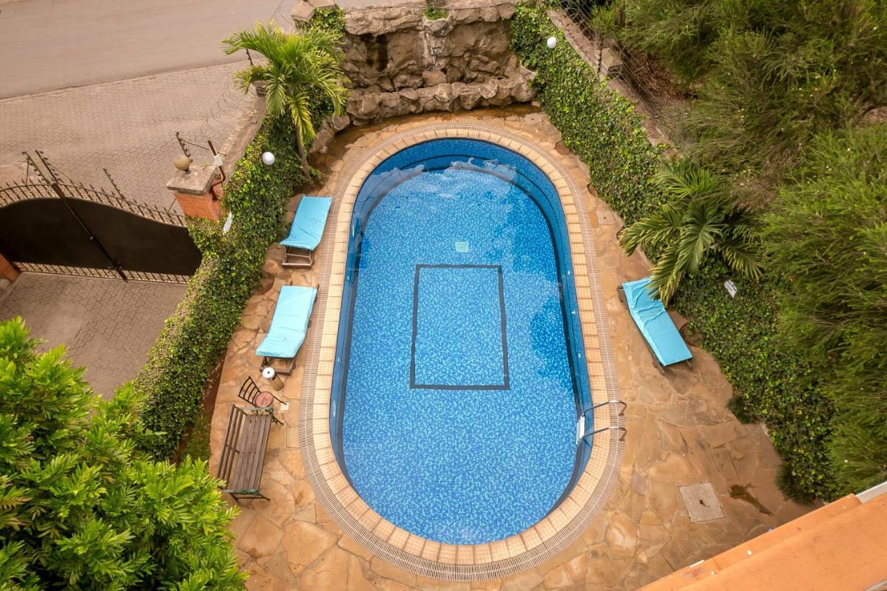 Meltonia Luxury Suites Nairobi Exterior foto